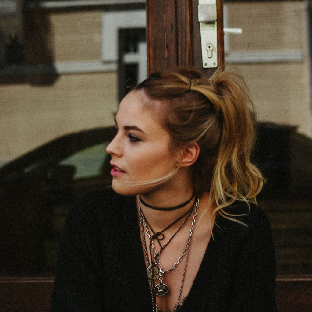 SOPHIA Songs streamen | RTL+