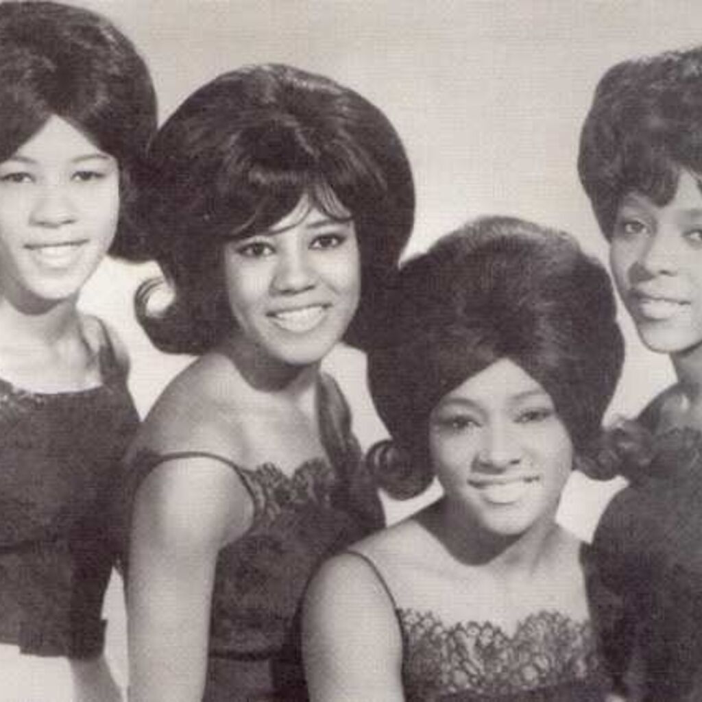 The Crystals Songs streamen | RTL+