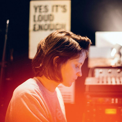 Chloé (Thévenin) Songs streamen RTL+